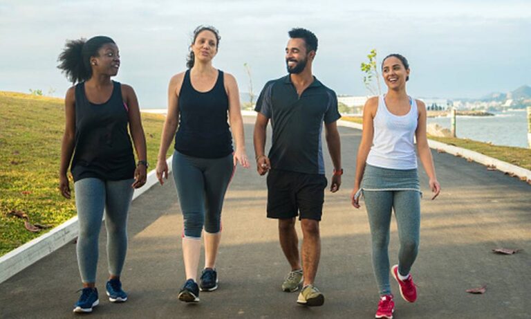 Leia mais sobre o artigo O Poder da Caminhada: 10 Benefícios que Você Não Conhecia